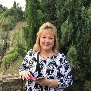 Meet your Posher, Marie